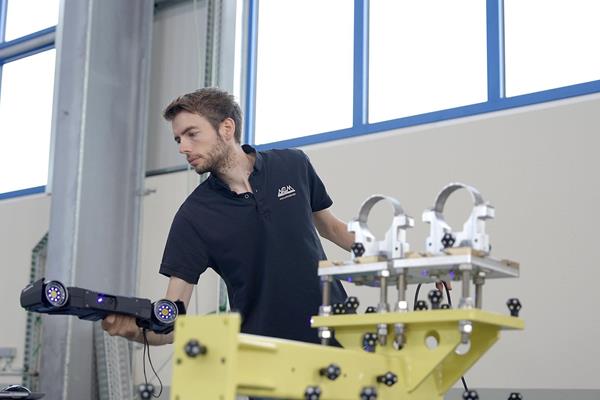 HandySCAN 3D MAX Elite 3D laser scanner