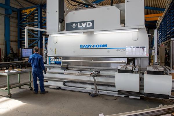 Sheet metal press brake - Press brake LVD Easy Form 9 400/40